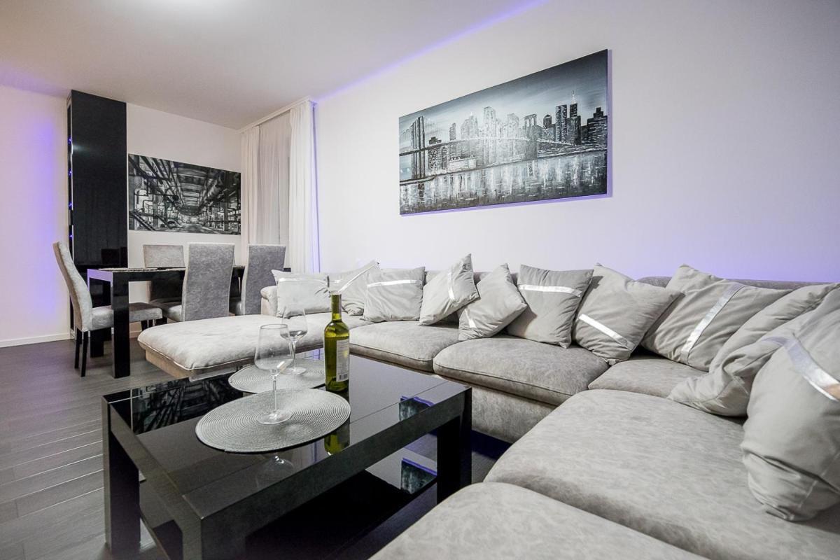 Nowoczesny Apartament - Saska Kepa Apartment Warsaw Exterior photo